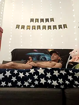 hotCOUPLEPETRA online show from 04-03-26, 12:08