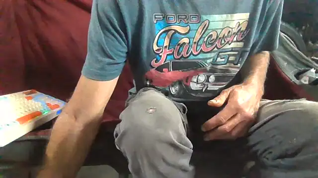 Snapshot of Lovyourpuss chatting on 01-31-26, 07:56 Lovyourpuss online show from 01-31-26, 07:56