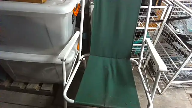 Snapshot of Lovyourpuss chatting on 02-19-26, 02:18 Lovyourpuss online show from 02-19-26, 02:18