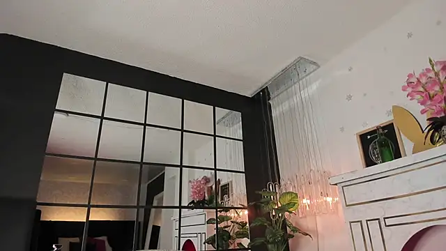 floraginette online show from 02-11-26, 06:02