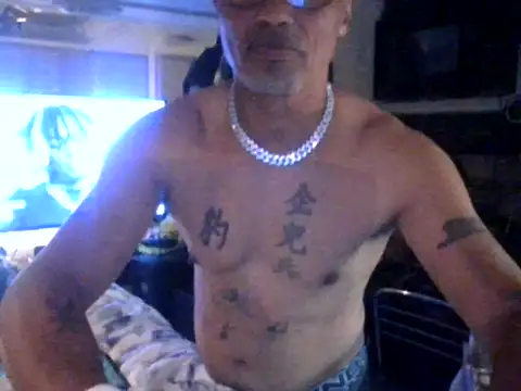 badboy2u2025 online show from 04-21-26, 11:40