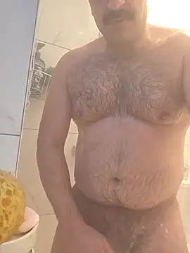 Snapshot of CloudyMuscleBeefy chatting on 03-01-26, 05:15 CloudyMuscleBeefy online show from 03-01-26, 05:15