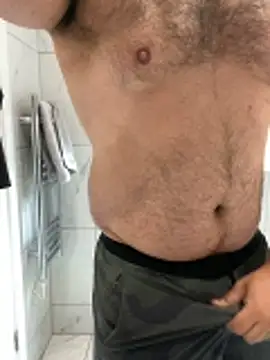 Snapshot of CloudyMuscleBeefy chatting on 04-03-26, 02:59 CloudyMuscleBeefy online show from 04-03-26, 02:59