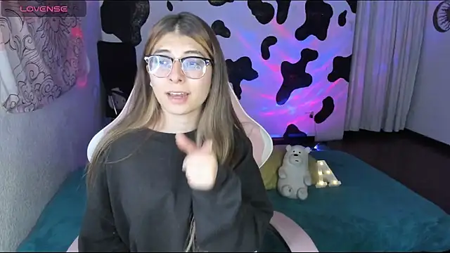 Snapshot of abbie_jensen_ chatting on 02-23-26, 02:20 abbie jensen online show from 02-23-26, 02:20