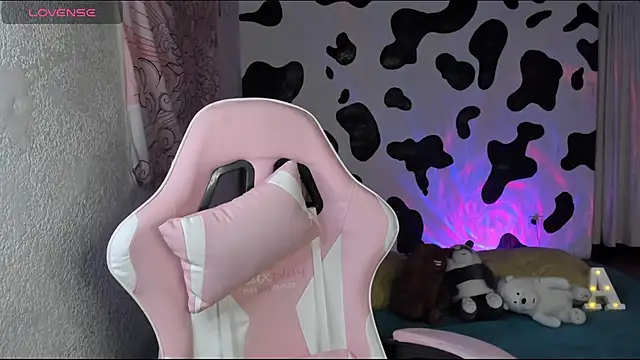 Snapshot of abbie_jensen_ chatting on 02-24-26, 04:32 abbie jensen online show from 02-24-26, 04:32