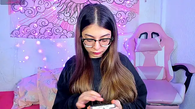 abbie jensen  online show from 07-30-26, 04:44