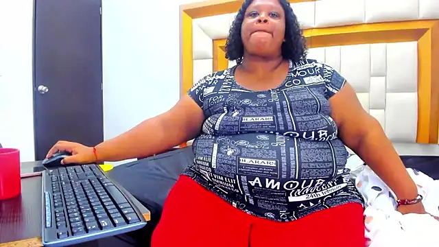 Exoticbigmandy online show from 03-06-25, 03:13