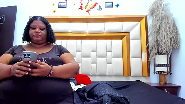 Exoticbigmandy online show from 03-12-25, 02:45