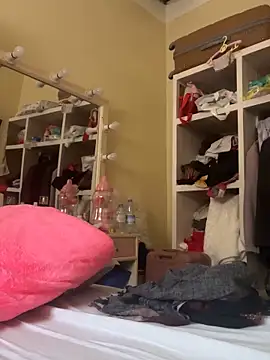 bignipple254 online show from 04-10-26, 11:15