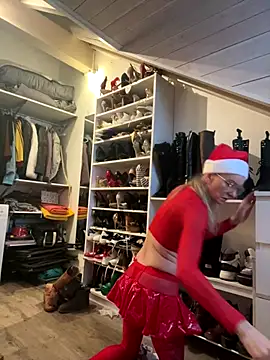 LucyLingerie78 online show from 12-16-25, 12:32