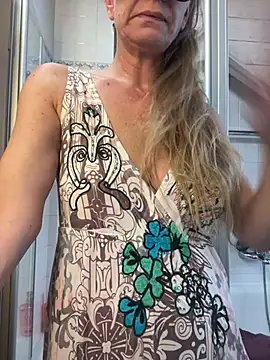 LucyLingerie78 online show from 07-02-26, 11:27