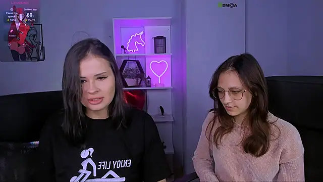 jeren smile online show from 11-18-25, 09:19