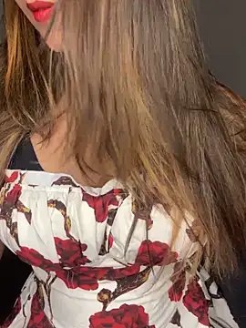 Scarlett 1819 online show from 10-26-25, 04:46