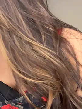 Scarlett 1819 online show from 04-12-26, 05:18