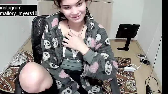 MalloryMyers online show from 12-15-25, 07:40