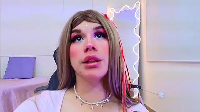 Snapshot of ocean_tay chatting on 10-07-25, 12:46 ocean tay online show from 10-07-25, 12:46