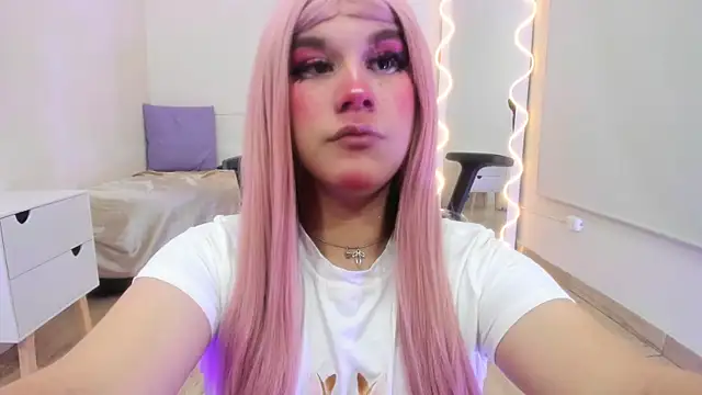 Snapshot of ocean_tay chatting on 10-25-25, 12:02 ocean tay online show from 10-25-25, 12:02