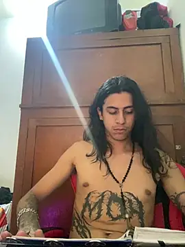 Snapshot of kofla20CM chatting on 03-13-26, 02:29 kofla20CM online show from 03-13-26, 02:29