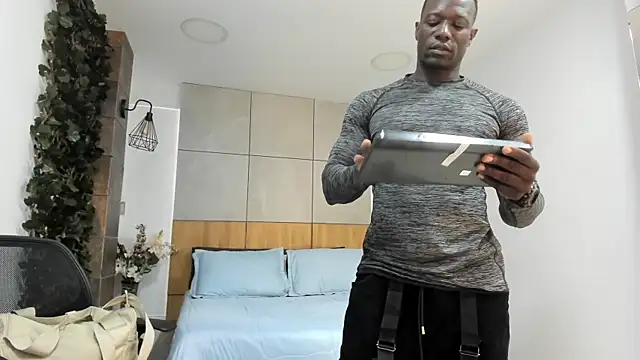 Snapshot of MarcusBlack_ chatting on 01-14-26, 12:44 MarcusBlack online show from 01-14-26, 12:44