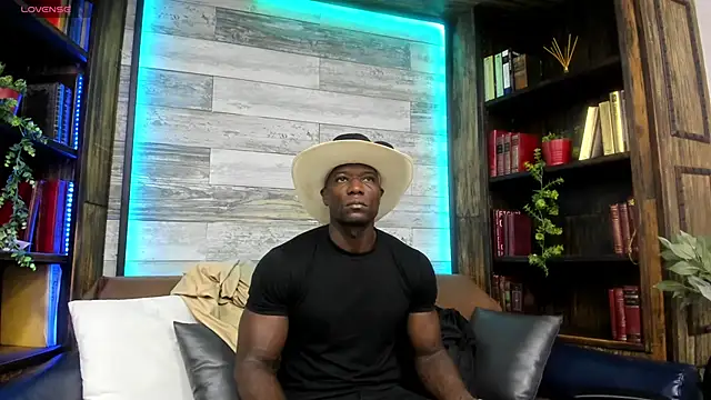 Snapshot of MarcusBlack_ chatting on 05-16-26, 01:10 MarcusBlack online show from 05-16-26, 01:10