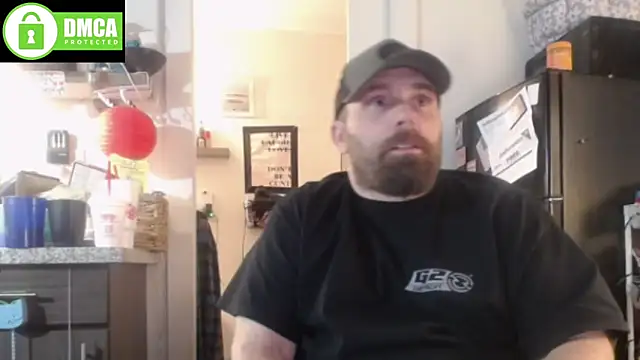 Snapshot of Thumper_ss chatting on 12-19-25, 06:59 Thumper ss online show from 12-19-25, 06:59