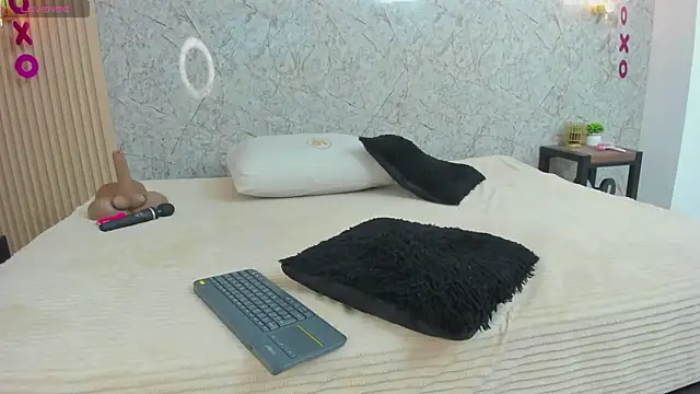 Antonella west online show from 03-09-26, 09:52