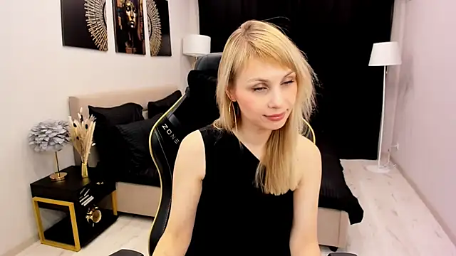 LindaSandy 1 online show from 11-12-25, 10:48