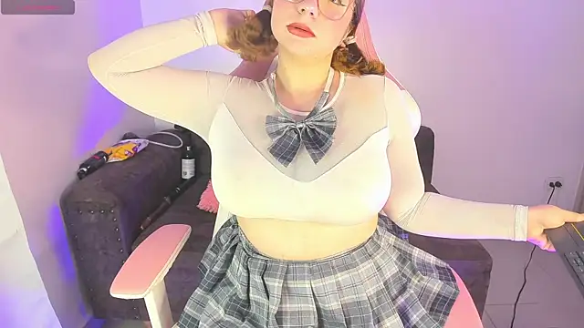 lizy portman online show from 06-04-26, 07:31