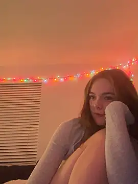 Snapshot of superlonelygirl04 chatting on 12-17-25, 03:12 superlonelygirl04 online show from 12-17-25, 03:12