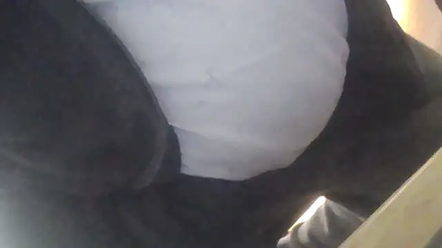 Snapshot of latexsub75 chatting on 11-11-25, 02:22 latexsub75 online show from 11-11-25, 02:22