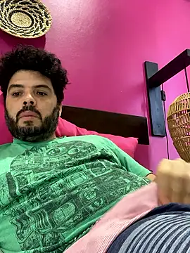 Snapshot of uto857 chatting on 01-08-26, 04:31 uto857 online show from 01-08-26, 04:31