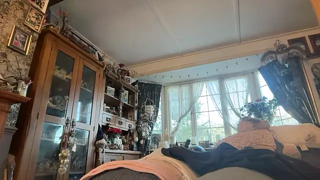 poggles online show from 03-28-26, 07:19