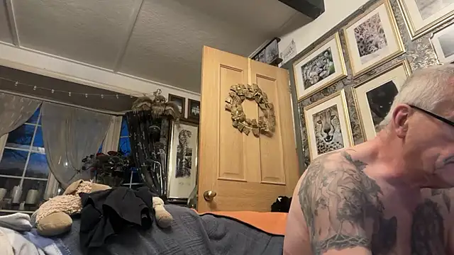 poggles online show from 03-31-26, 05:08