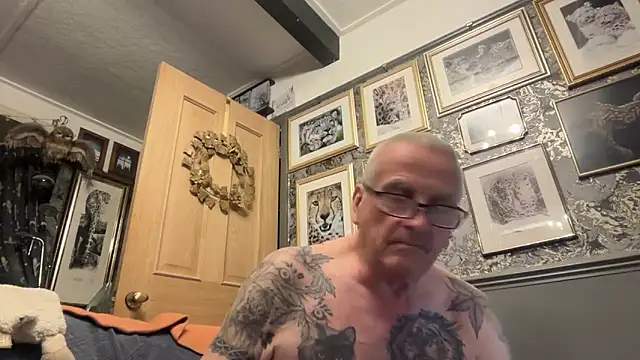 poggles online show from 03-31-26, 07:14