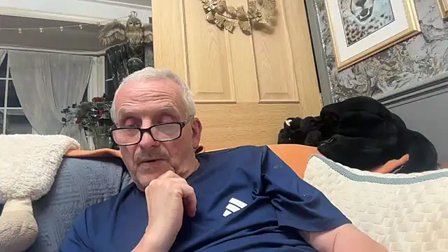 poggles online show from 04-01-26, 08:50