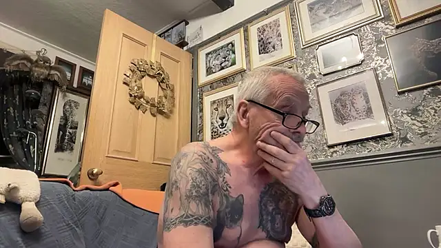 poggles online show from 04-02-26, 08:17