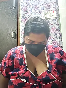 Liyaa 24 online show from 04-07-26, 04:18