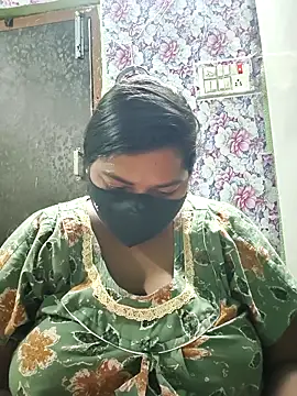 Liyaa 24 online show from 04-13-26, 04:23