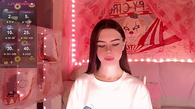 Snapshot of HolyMiax chatting on 10-26-25, 03:45 HolyMiax online show from 10-26-25, 03:45