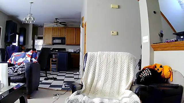 Snapshot of jocoff1 chatting on 11-03-25, 08:10 jocoff1 online show from 11-03-25, 08:10