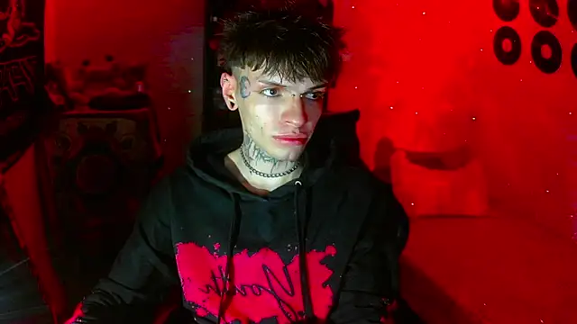 Snapshot of prince_x_dark chatting on 09-10-25, 03:28 prince x dark online show from 09-10-25, 03:28