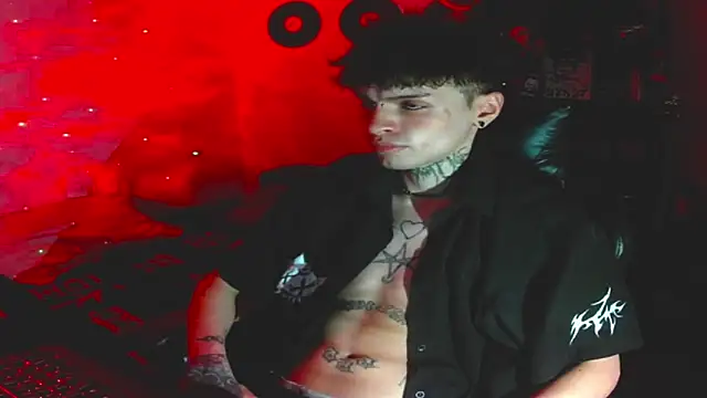 Snapshot of prince_x_dark chatting on 09-18-25, 06:48 prince x dark online show from 09-18-25, 06:48