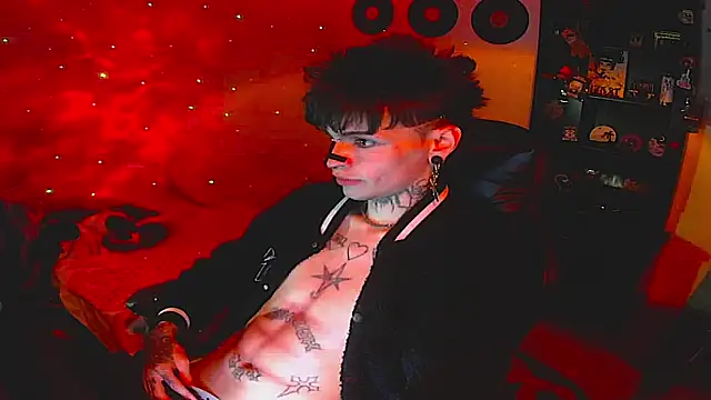 Snapshot of prince_x_dark chatting on 10-17-25, 07:33 prince x dark online show from 10-17-25, 07:33