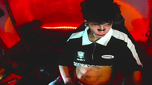 Snapshot of prince_x_dark chatting on 12-21-25, 07:37 prince x dark online show from 12-21-25, 07:37