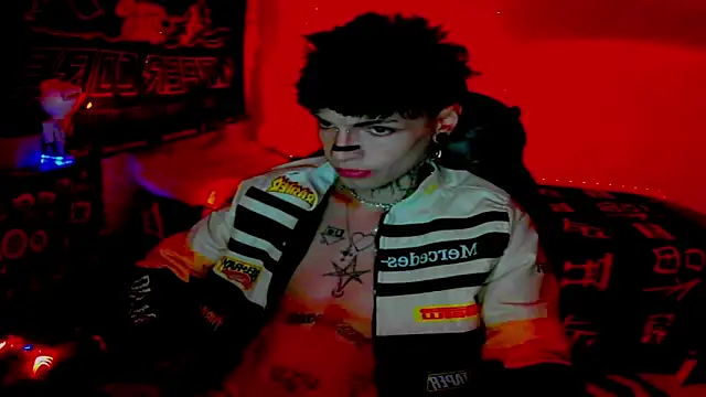 Snapshot of prince_x_dark chatting on 02-15-26, 05:26 prince x dark online show from 02-15-26, 05:26