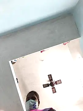 Snapshot of Tamil_riyalini12 chatting on 01-10-26, 11:12 Tamil riyalini12 online show from 01-10-26, 11:12