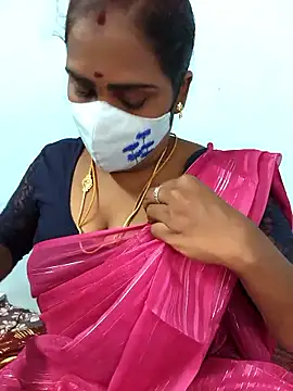 Snapshot of Tamil_riyalini12 chatting on 01-11-26, 05:40 Tamil riyalini12 online show from 01-11-26, 05:40