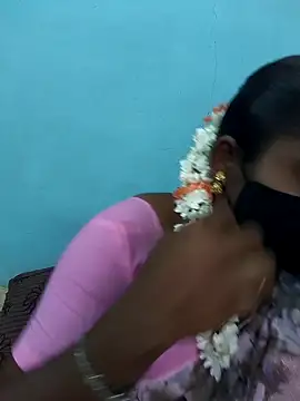 Snapshot of Tamil_riyalini12 chatting on 02-21-26, 11:00 Tamil riyalini12 online show from 02-21-26, 11:00