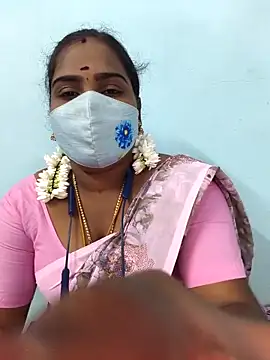 Snapshot of Tamil_riyalini12 chatting on 03-04-26, 04:07 Tamil riyalini12 online show from 03-04-26, 04:07