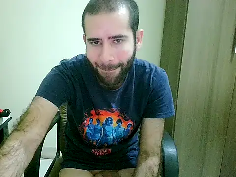 Snapshot of fthrfthr chatting on 09-24-25, 03:43 fthrfthr online show from 09-24-25, 03:43